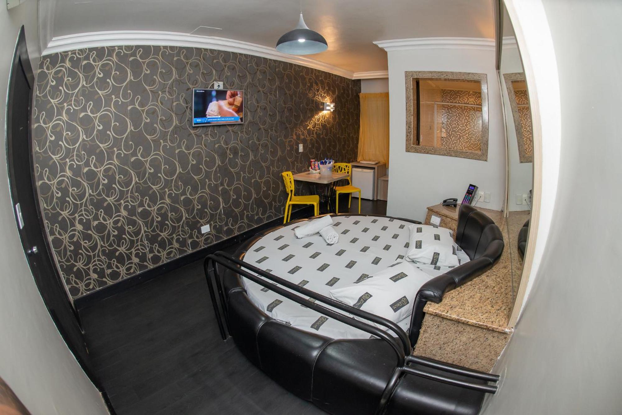 Manhattan (adults Only) Porto Alegre